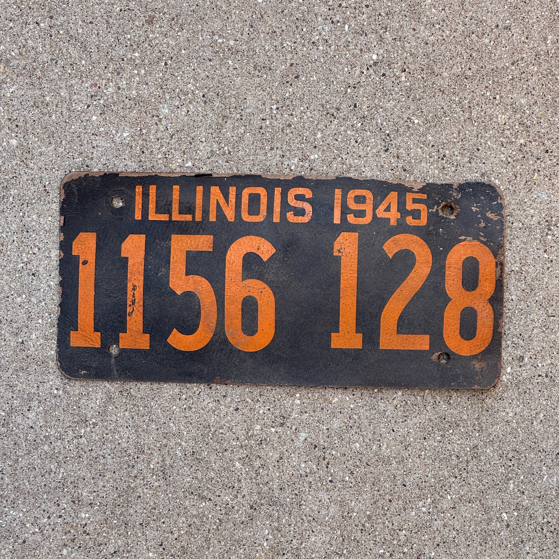 Photo of a 1945 Illinois Fiberboard License Plate Auto Tag Garage Decor Vintage 1156 128 with original patina