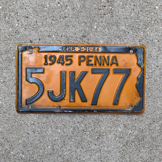 Photo of a 1945 Pennsylvania License Plate Auto Tag Garage Decor Vintage 5 JK 77