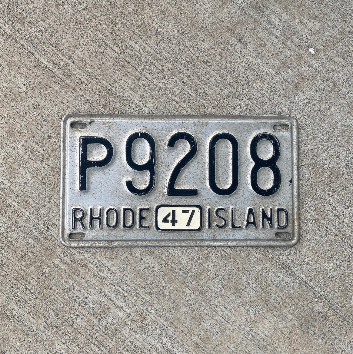 Photo of a 1946 1947 Rhode Island License Plate Auto Tag Garage Decor Vintage P 9208 with original patina
