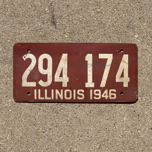 Photo of a 1946 Illinois Fiber Board Soy License Plate Auto Tag Garage Decor Vintage 294 174
