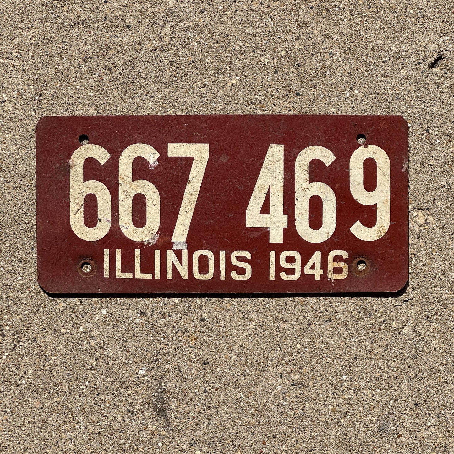 Photo of a 1946 Illinois Fiber Board Soy License Plate Auto Tag Garage Decor Vintage 667 469