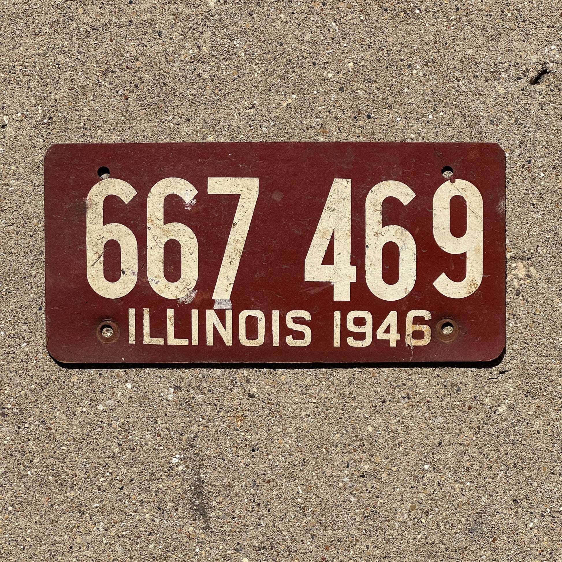 Photo of a 1946 Illinois Fiber Board Soy License Plate Auto Tag Garage Decor Vintage 667 469