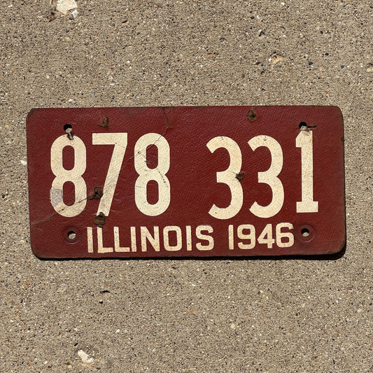 Photo of a 1946 Illinois Fiber Board Soy License Plate Auto Tag Garage Decor Vintage 878 331