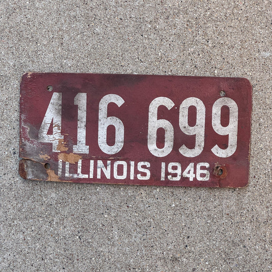 Photo of a 1946 Illinois Fiberboard License Plate Auto Tag Garage Decor Vintage 416 699 with original patina