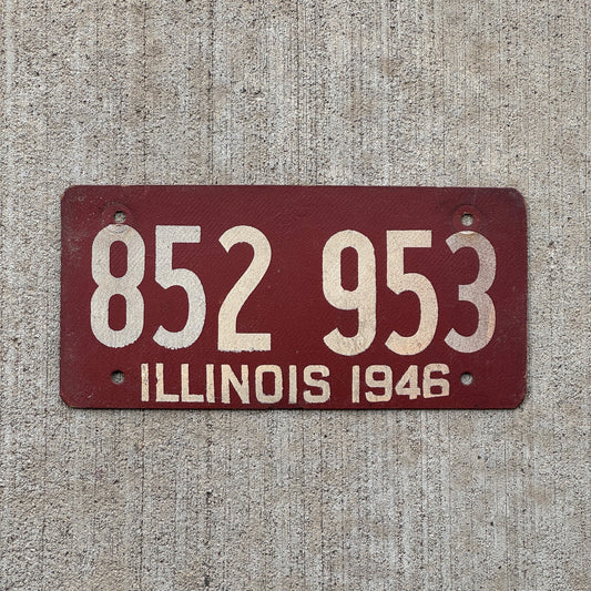 Photo of a 1946 Illinois Fiberboard License Plate Auto Tag Garage Decor Vintage 852 953