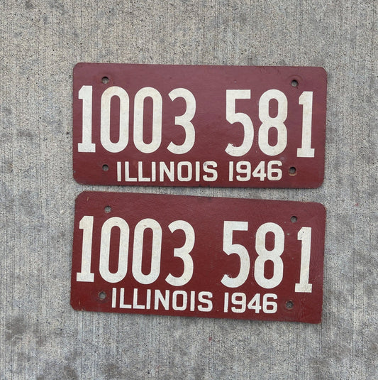 Photo of a 1946 Illinois Fiberboard License Plate Pair Auto Tag Garage Decor Vintage 1003 581 with original patina