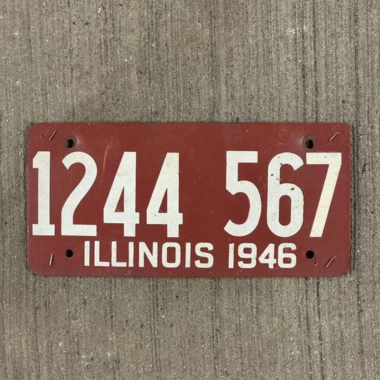 Photo of a 1946 Illinois Fiberboard Soy License Plate Auto Tag Garage Decor Vintage 1244 567