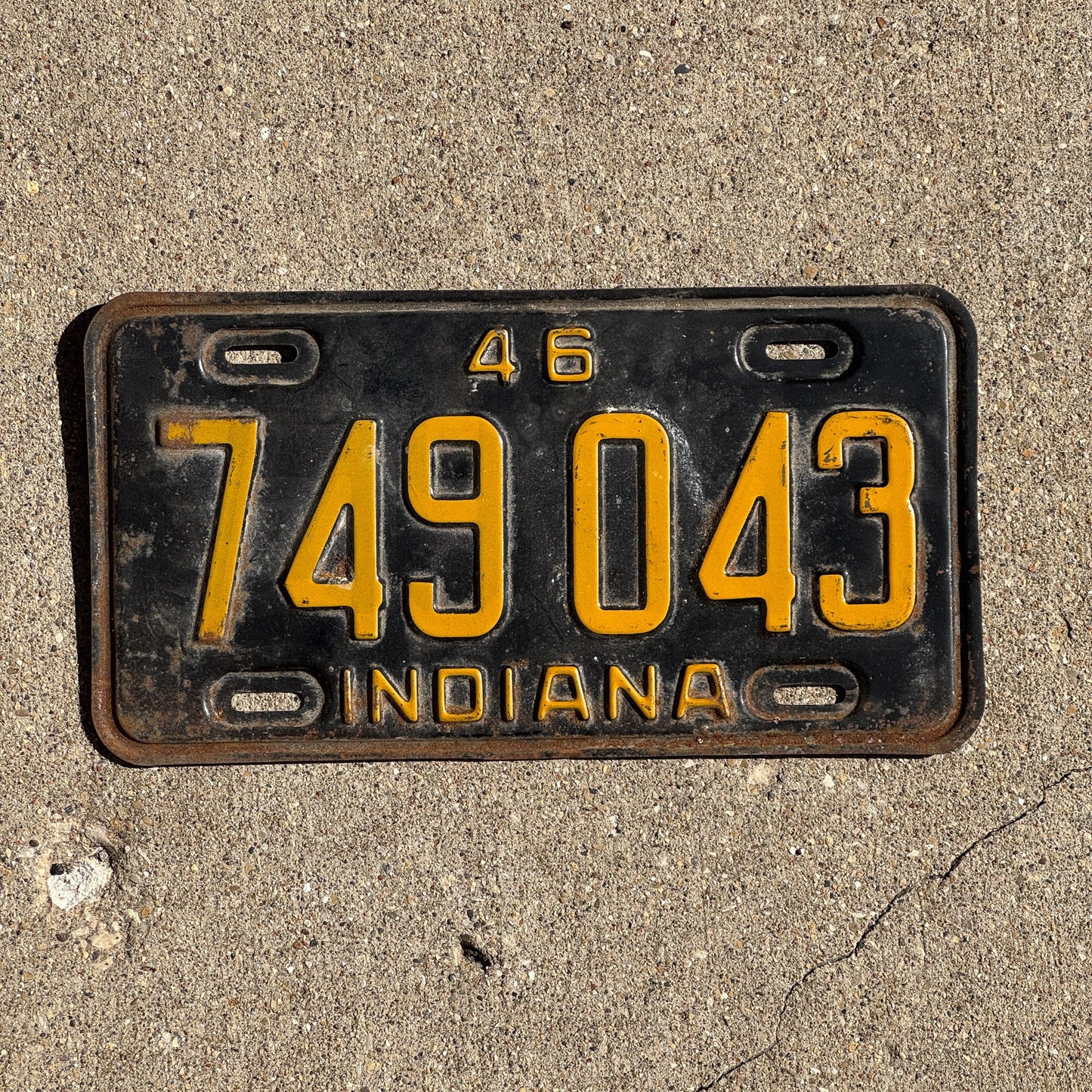 Photo of a 1946 Indiana License Plate Auto Tag Garage Decor Vintage 749 043