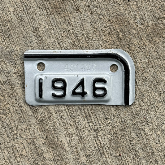 Photo of a 1946 Maryland Tab License Plate Auto Tag Garage Decor Vintage 491426 with original patina