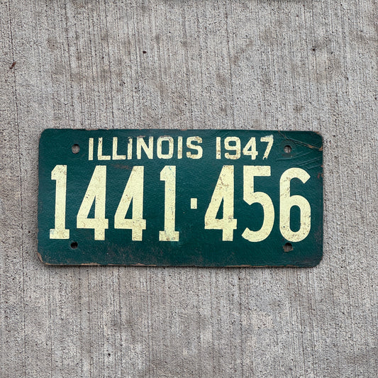 Photo of a 1947 Illinois Fiberboard License Plate Auto Tag Garage Decor Vintage 1 441 456 with original patina