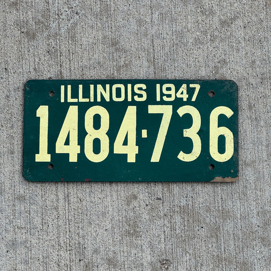 Photo of a 1947 Illinois Fiberboard License Plate Auto Tag Garage Decor Vintage 1 484 736 with original patina