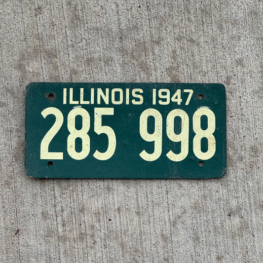 Photo of a 1947 Illinois Fiberboard License Plate Auto Tag Garage Decor Vintage 285 998 with original patina