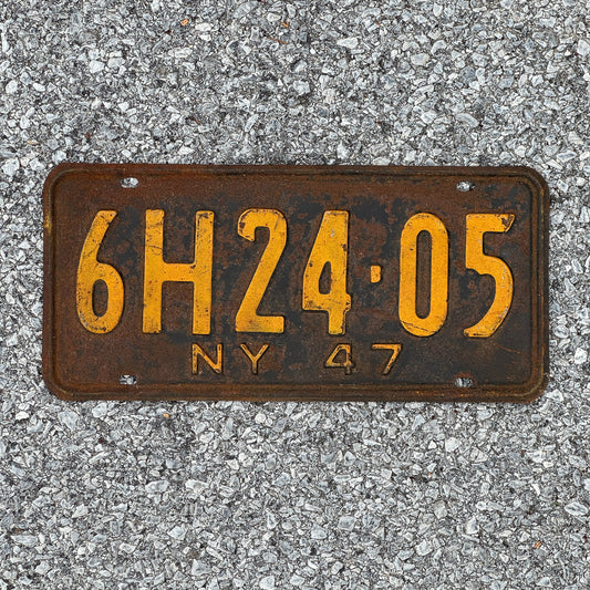 Photo of a 1947 New York License Plate Auto Tag Garage Decor Vintage 6H24 05