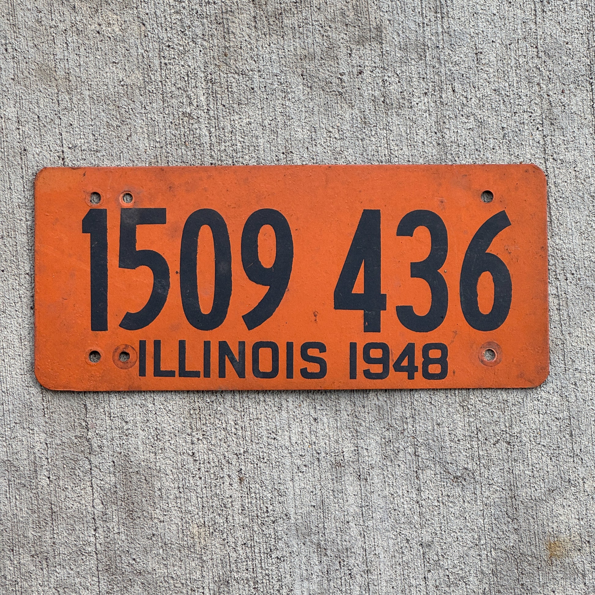 Photo of a 1948 Illinois Fiberboard License Plate Auto Tag Garage Decor Vintage 1 509 436 with original patina