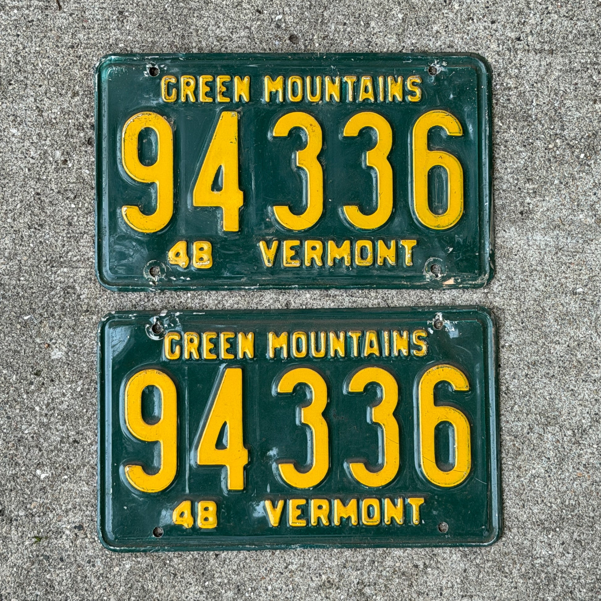 Photo of a 1948 Vermont License Plate Pair Auto Tag Garage Decor Vintage 94336 with original patina