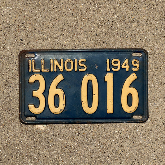 Photo of a 1949 Illinois License Plate Auto Tag Garage Decor Vintage 36 016