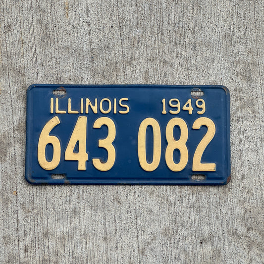 Photo of a 1949 Illinois License Plate Auto Tag Garage Decor Vintage 643 082 with original patina