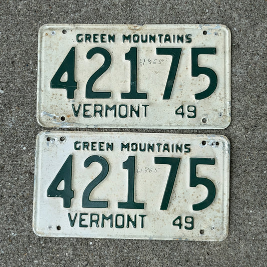 Photo of a 1949 Vermont License Plate Pair Auto Tag Garage Decor Vintage 42175 with original patina