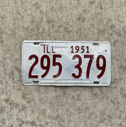 Photo of a 1951 Illinois License Plate Auto Tag Garage Decor Vintage 295379 with original patina