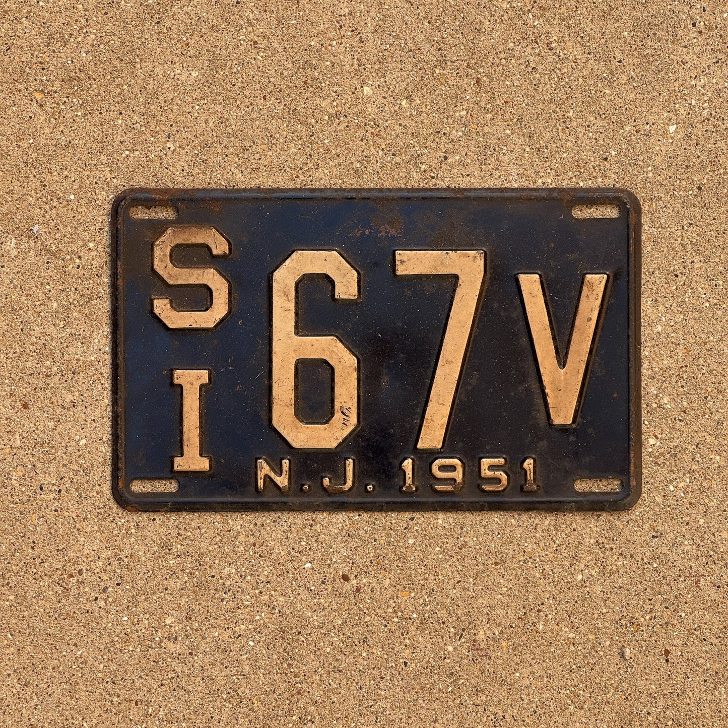 Photo of a 1951 New Jersey License Plate Auto Tag Garage Decor Vintage SI 67 V