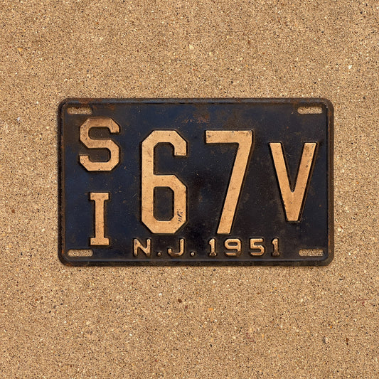 Photo of a 1951 New Jersey License Plate Auto Tag Garage Decor Vintage SI 67 V