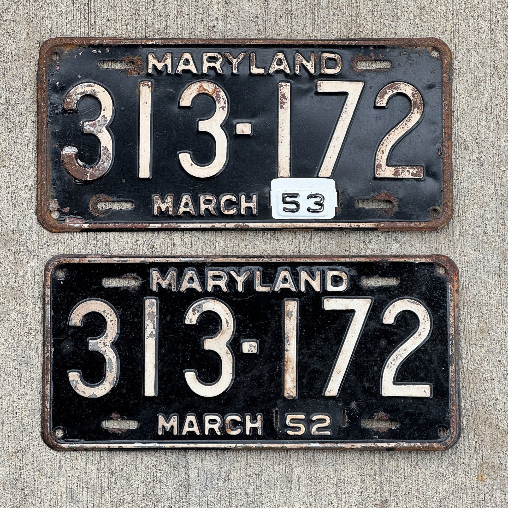 Photo of a 1952 1953 Maryland License Plate Pair Auto Tag Garage Decor Vintage 313 172 with original patina