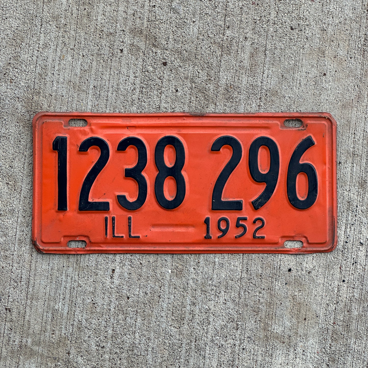 Photo of a 1952 Illinois License Plate Auto Tag Garage Decor Vintage 1 238 296 with original patina