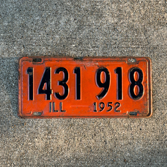 Photo of a 1952 Illinois License Plate Auto Tag Garage Decor Vintage 1 431 918 with original patina