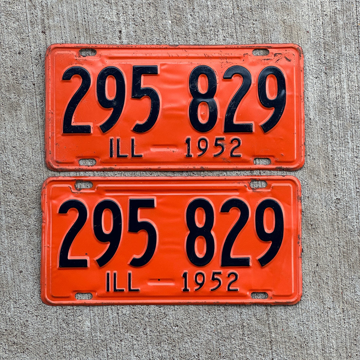Photo of a 1952 Illinois License Plate Pair Auto Tag Garage Decor Vintage 295 829 with original patina