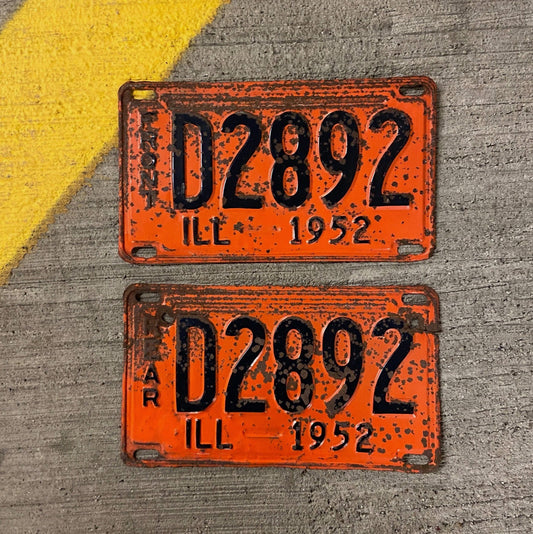 Photo of a 1952 Illinois Truck License Plate Pair Auto Tag Garage Decor Vintage D 2892 with original patina