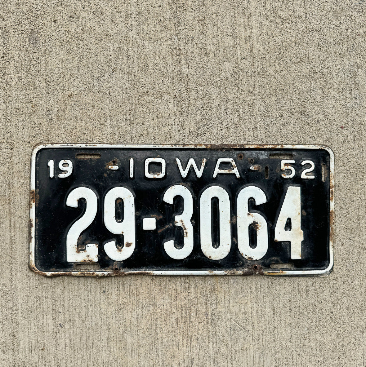 Photo of a 1952 Iowa License Plate Auto Tag Garage Decor Vintage 29 3064 with original patina