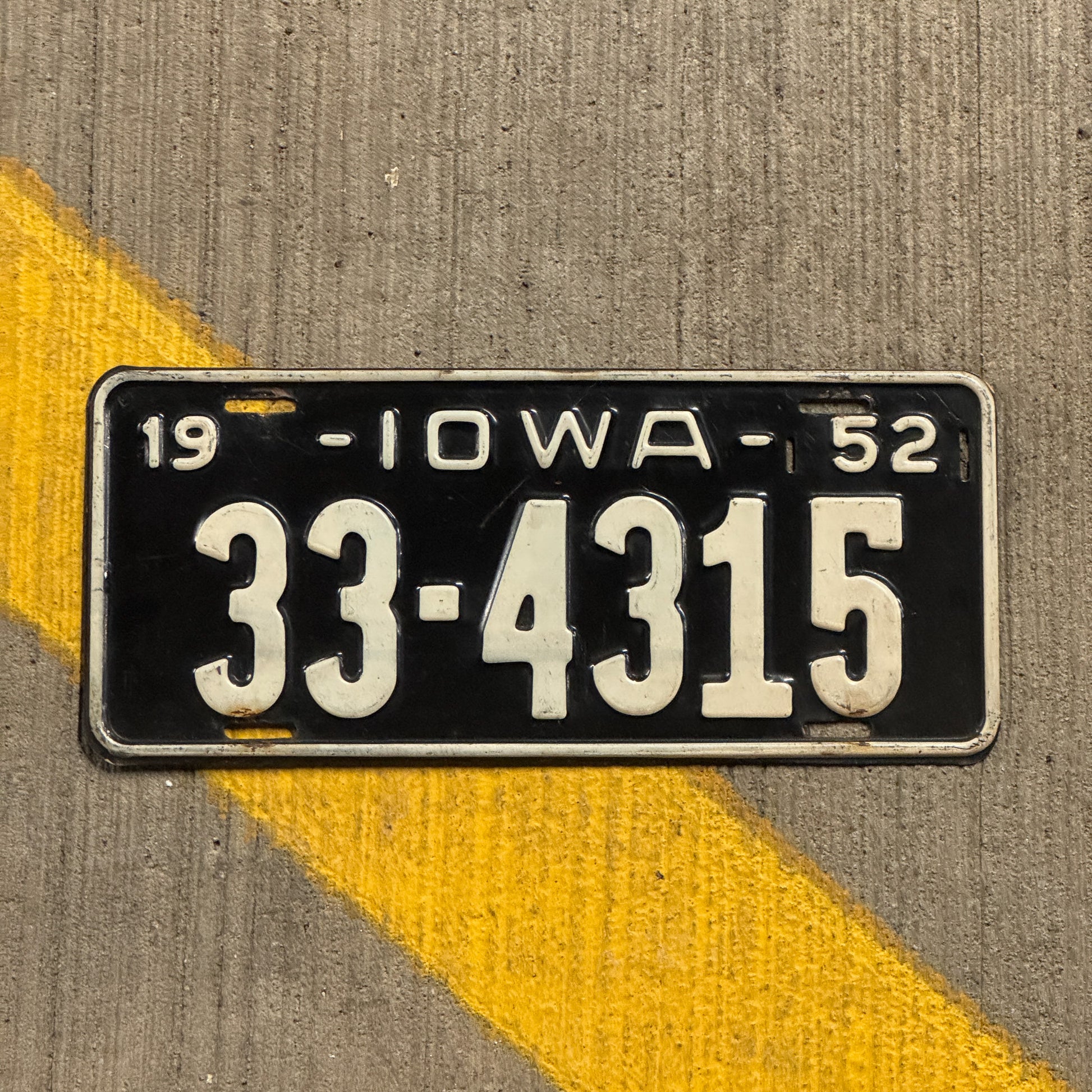 Photo of a 1952 Iowa License Plate Auto Tag Garage Decor Vintage 33 4315 with original patina