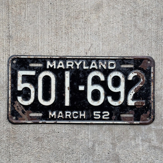 Photo of a 1952 Maryland License Plate Auto Tag Garage Decor Vintage 501 692