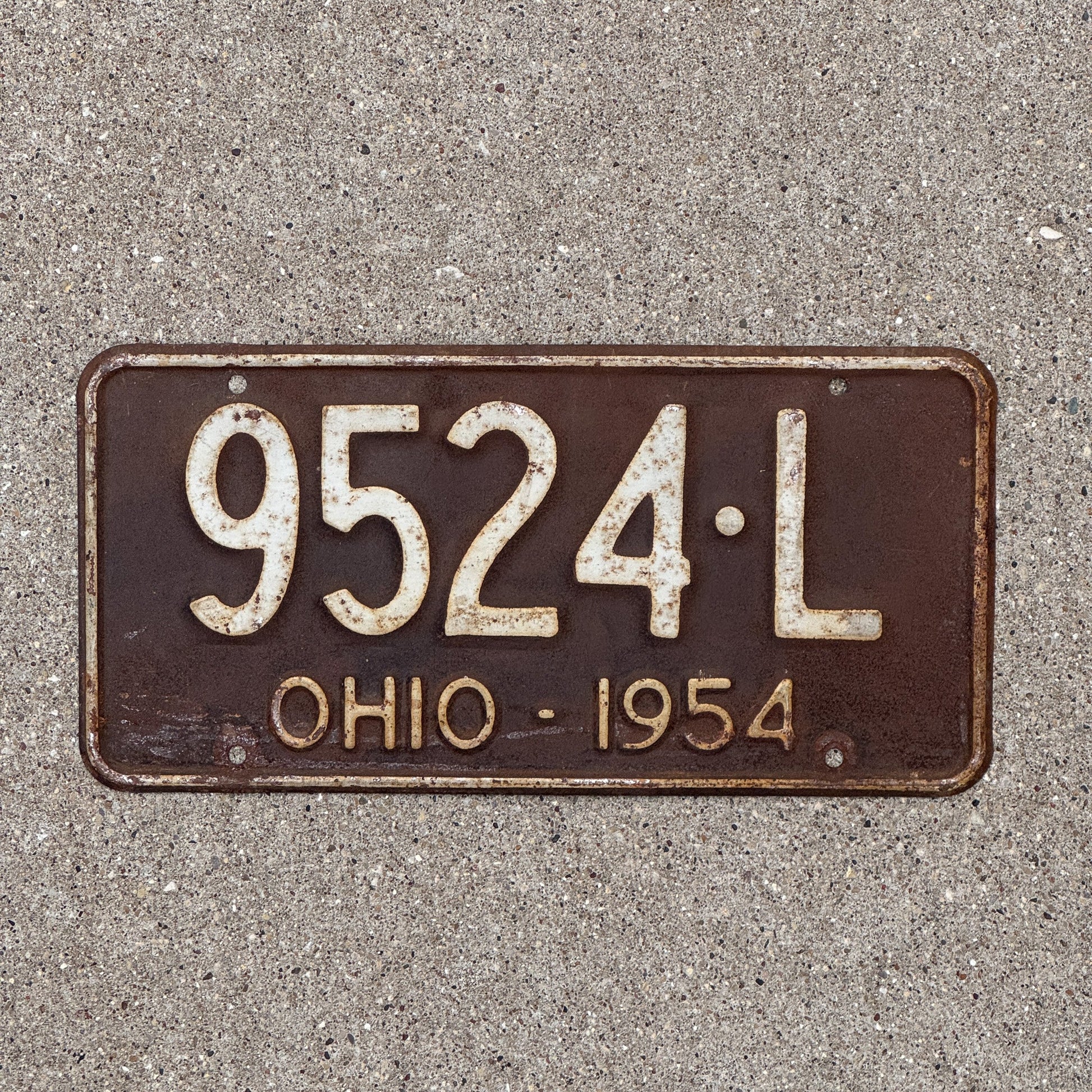 Photo of a 1954 Ohio License Plate Auto Tag Garage Decor Vintage 9524 L with original patina