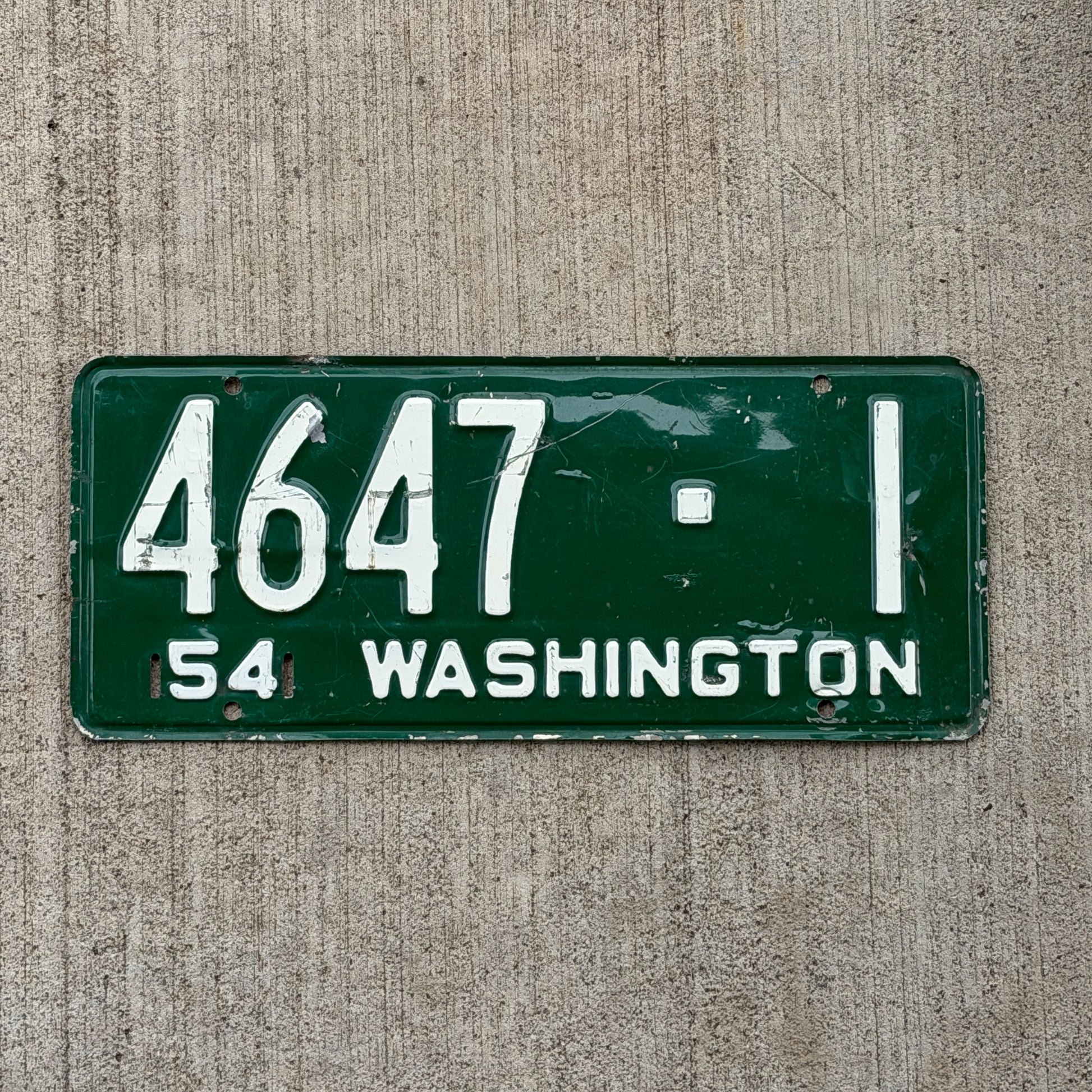 Photo of a 1954 Washington License Plate Auto Tag Garage Decor Vintage 4647 I with original patina