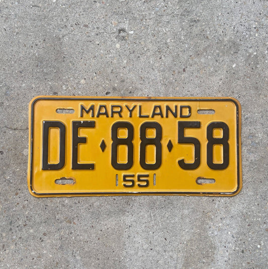Photo of a 1955 Maryland License Plate Auto Tag Garage Decor Vintage DE 8858 with original patina