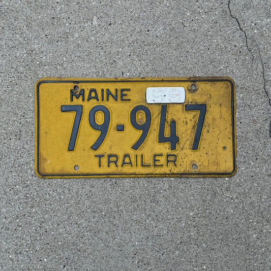 Photo of a 1956 1959 Maine Trailer License Plate Auto Tag Garage Decor Vintage 79 947