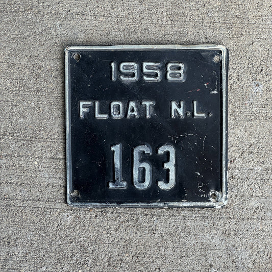 Photo of a 1958 Virginia Floating Net Fishing License Plate Auto Tag Garage Decor Fisherman Decor 163