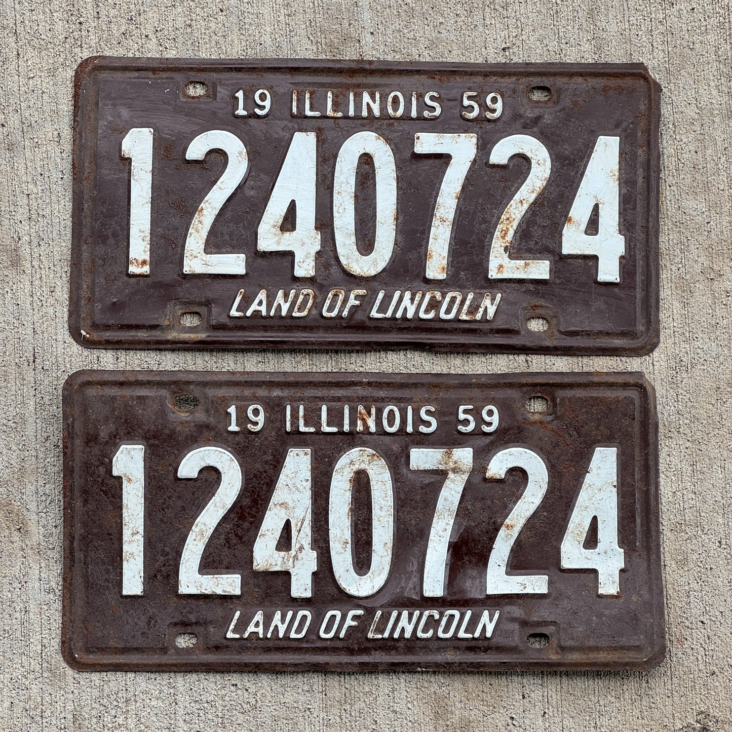 Photo of a 1959 Illinois License Plate Pair Auto Tag Garage Decor Vintage 1 240 724 with original patina
