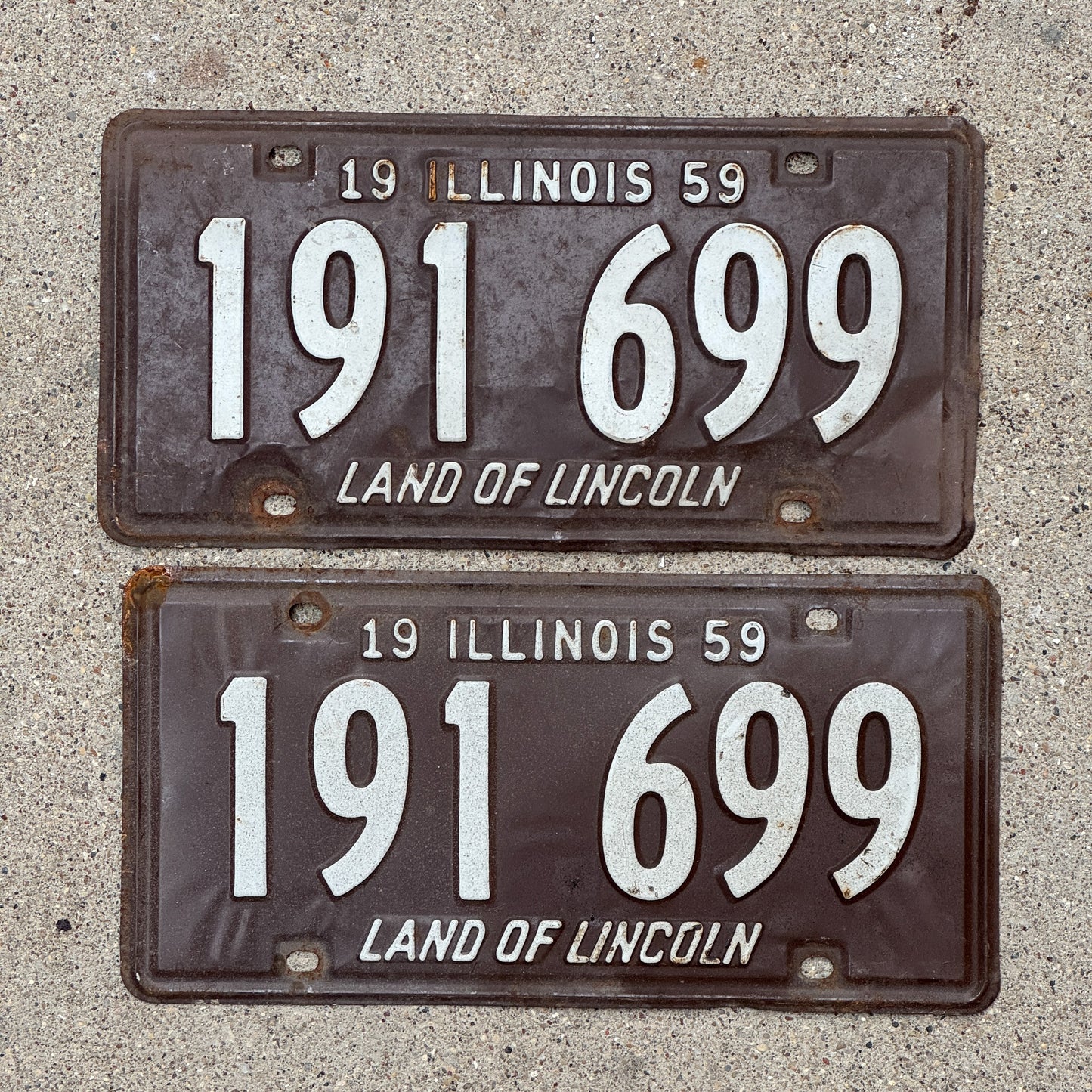 Photo of a 1959 Illinois License Plate Pair Auto Tag Garage Decor Vintage 191 699 with original patina