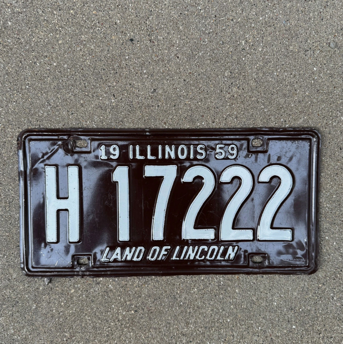 Photo of a 1959 Illinois TRUCK License Plate Auto Tag Garage Decor Vintage License Plate Auto Tag Garage Decor H 17222