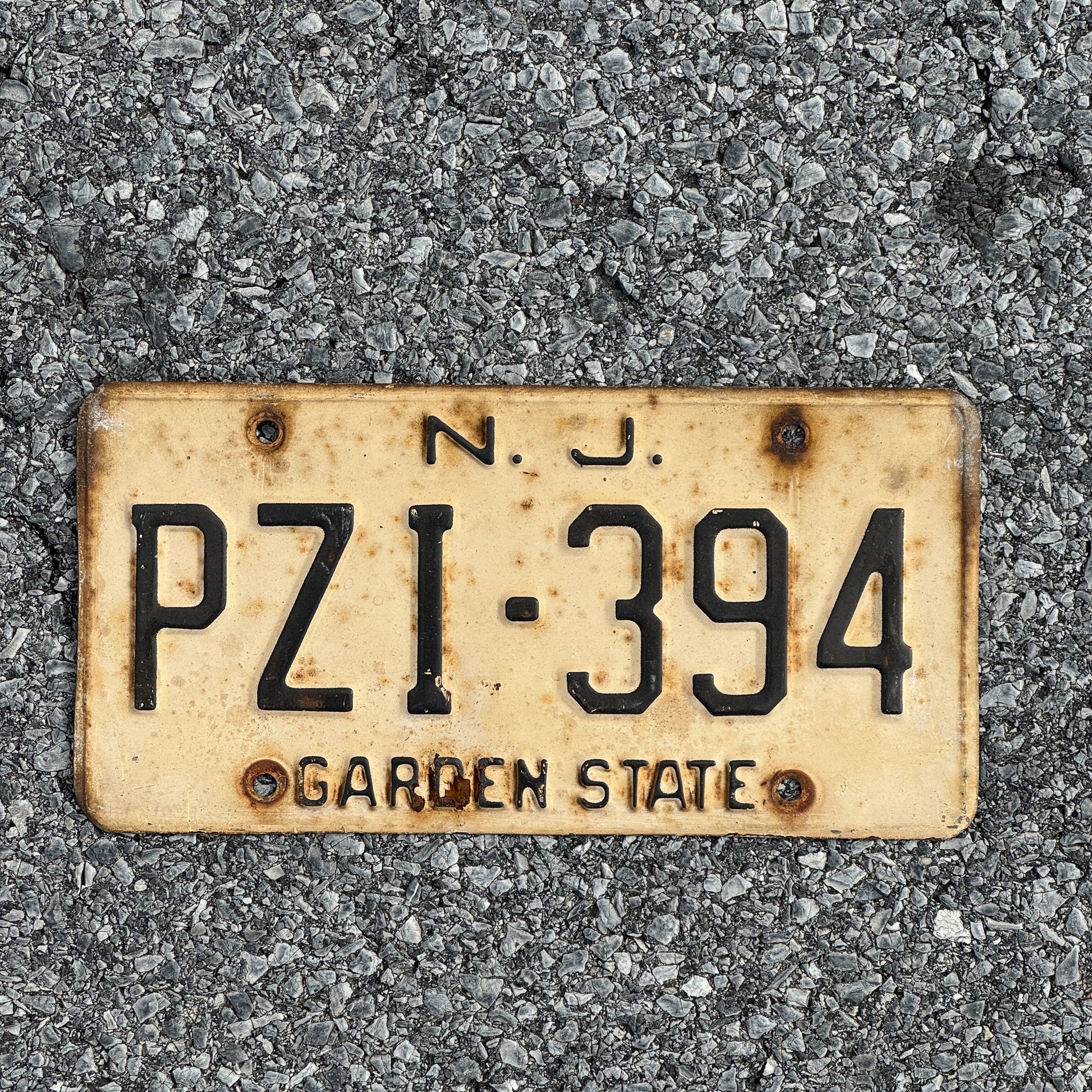 Photo of a 1959 New Jersey License Plate Auto Tag 1 Garage Decor PZI 394
