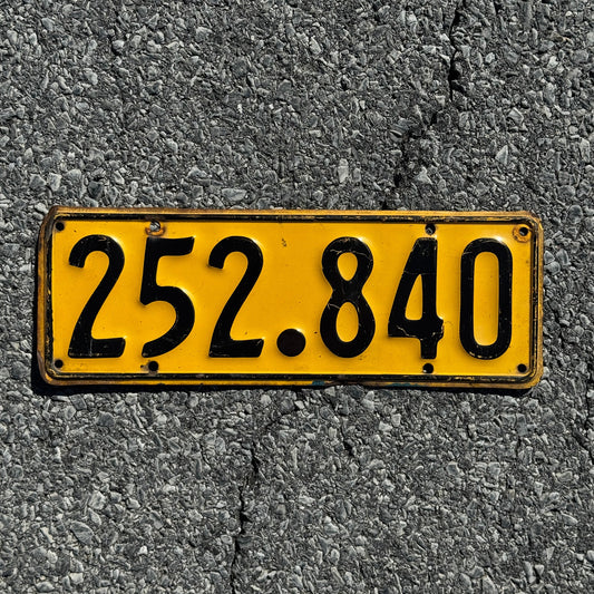 Photo of a 1961 1966 New Zealand License Plate Auto Tag Garage Decor Vintage 252840