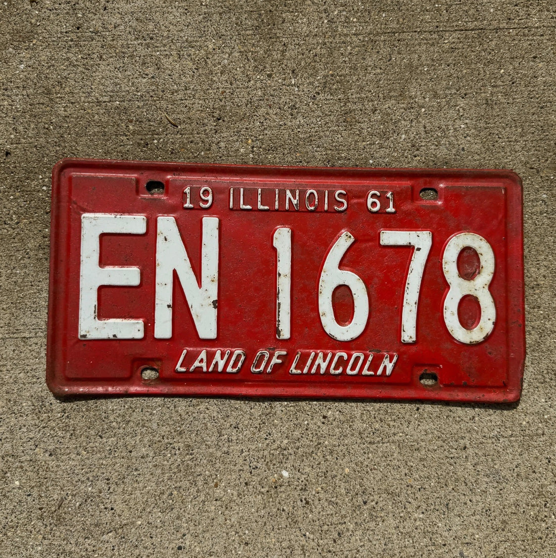Photo of a 1961 Illinois License Plate Auto Tag Garage Decor Vintage EN 1678