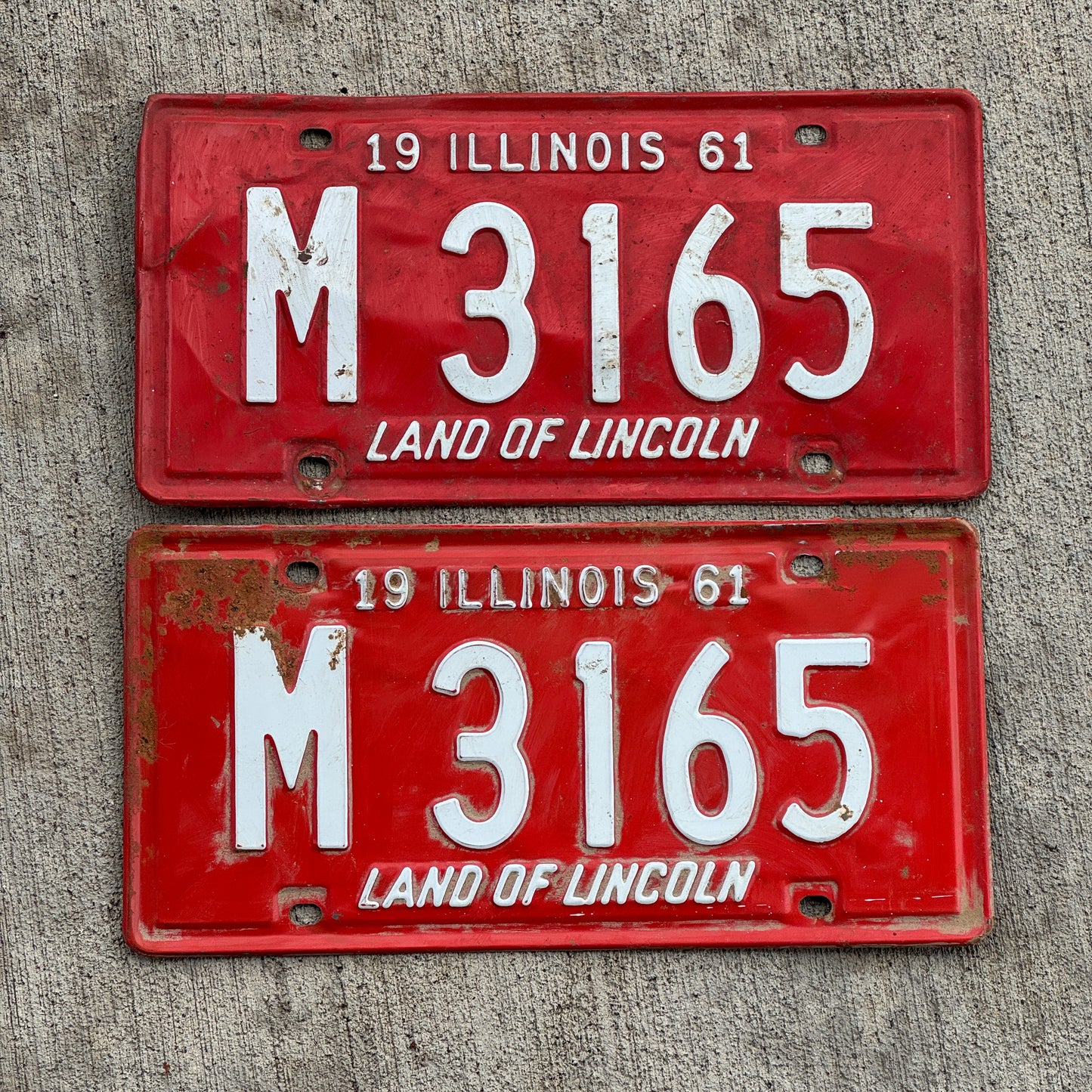 Photo of a 1961 Illinois Municipal License Plate Pair Auto Tag Garage Decor Vintage M 3165 with original patina