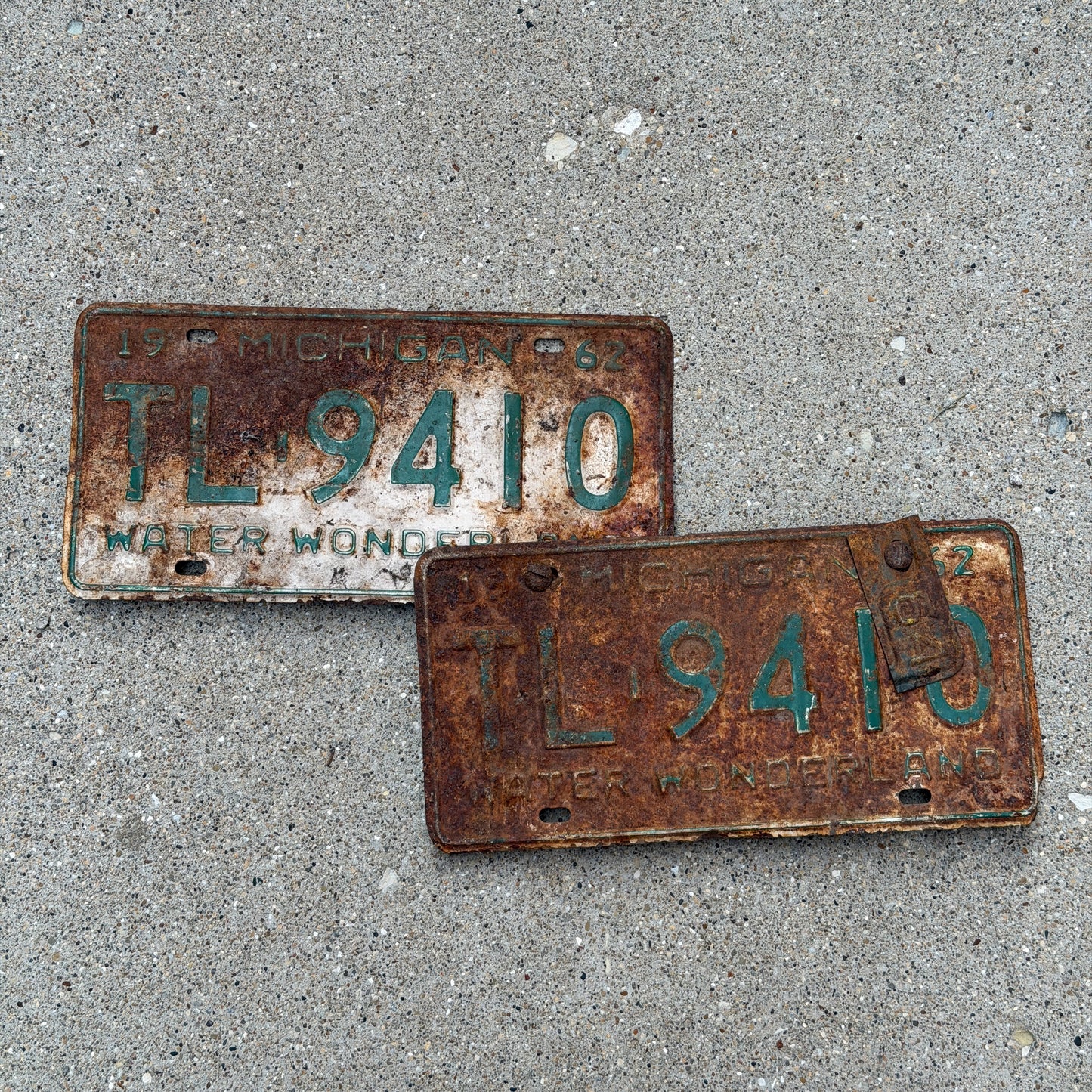 Photo of a 1962 1964 Michigan License Plate Pair Auto Tag Garage Decor Vintage TL 9410 with original patina