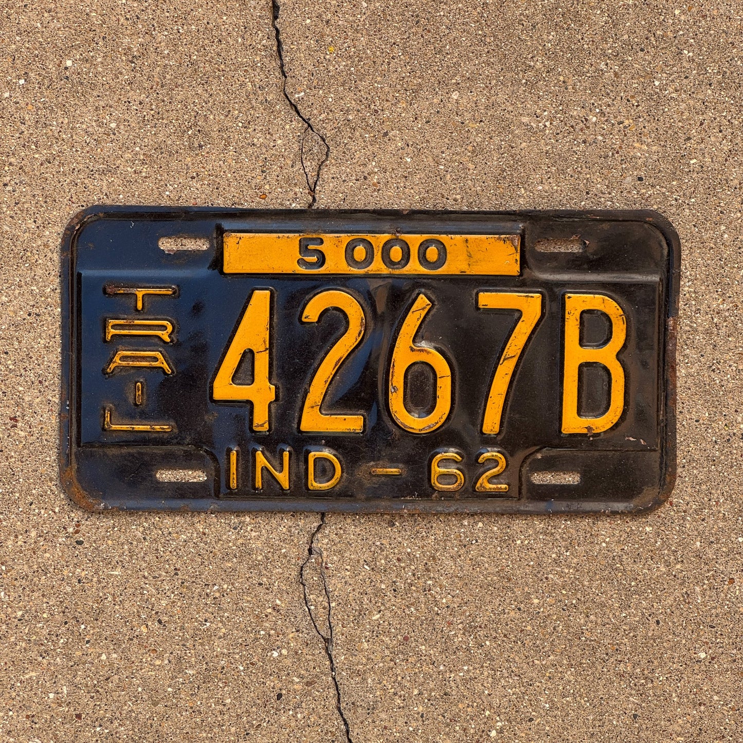 Photo of a 1962 Indiana Trailer License Plate Auto Tag Garage Decor Vintage 4267 B