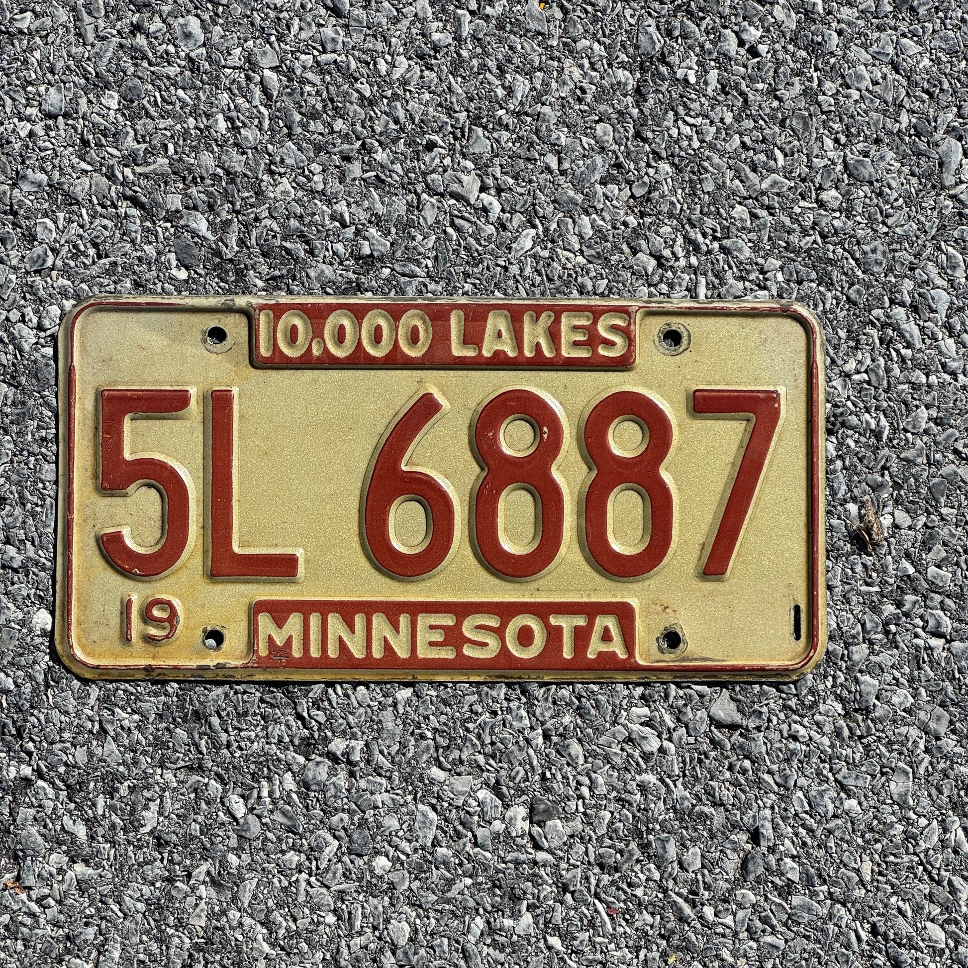 Photo of a 1962 Minnesota License Plate Auto Tag Garage Decor Vintage 5L6887
