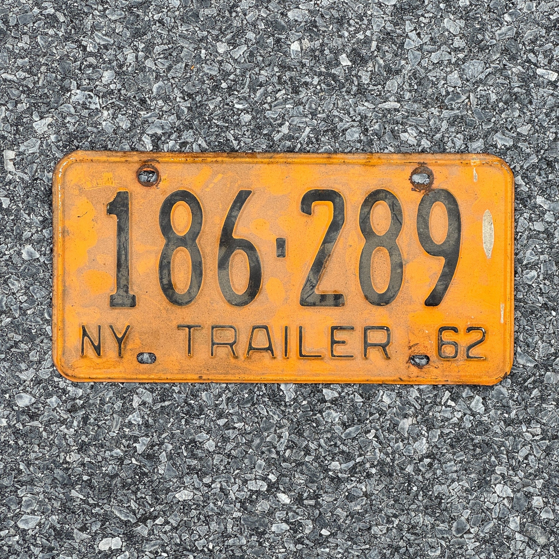 Photo of a 1962 New York Trailer License Plate Auto Tag Garage Decor Vintage 186 289