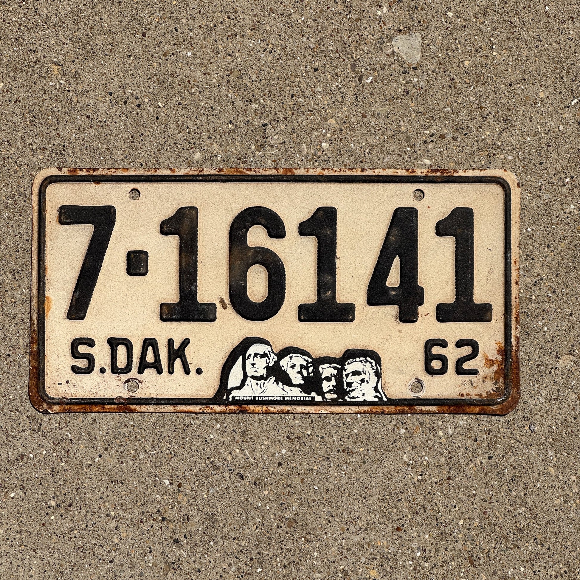 Photo of a 1962 South Dakota License Plate Auto Tag Garage Decor Vintage Yankton 7 16141